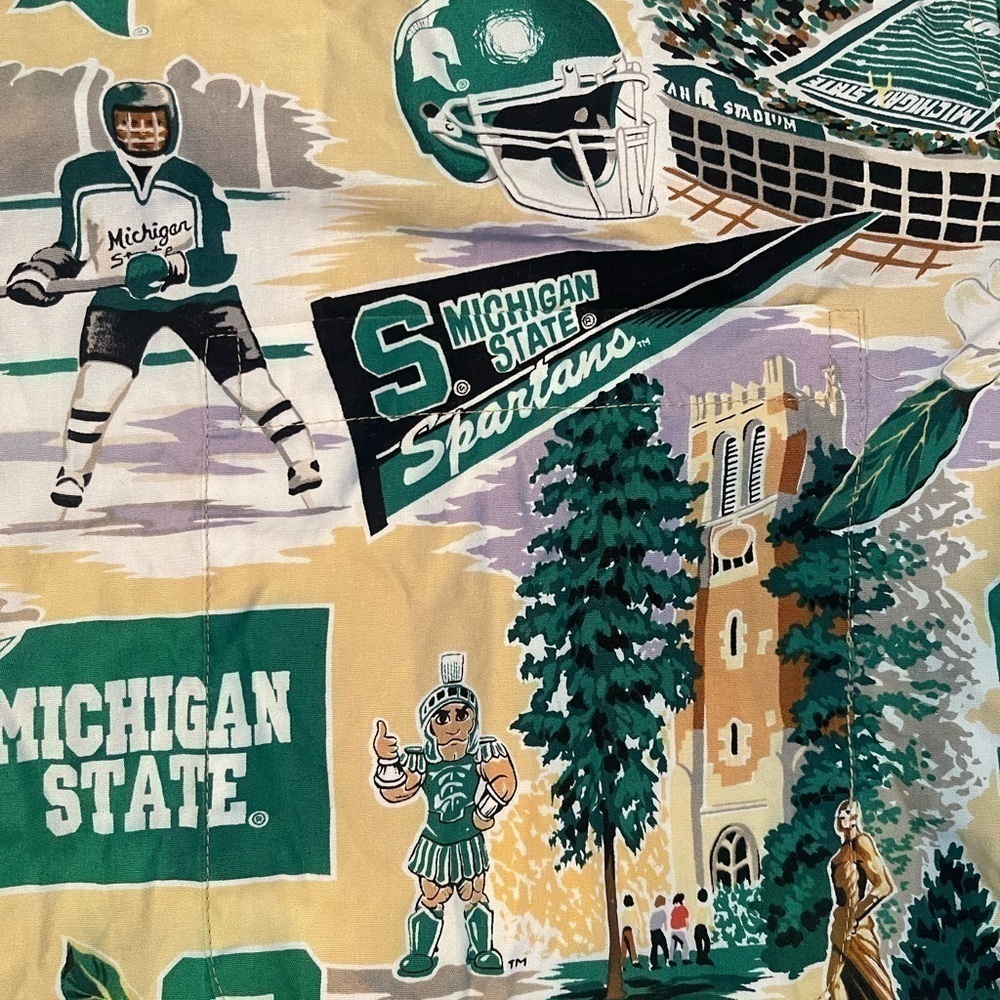 Reyn Spooner Michigan State Size XXL - Picture 4 of 5